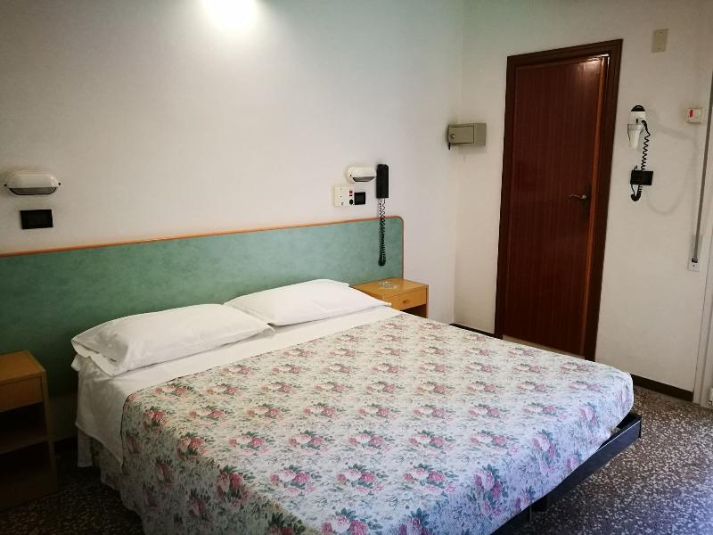 Hotel Haway Rimini Kültér fotó